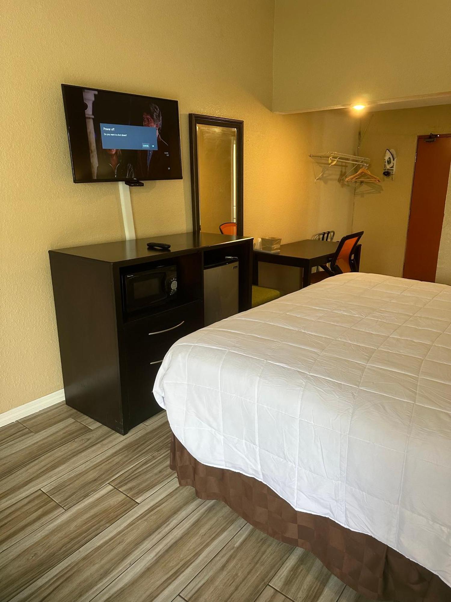 A-1 Budget Motel *