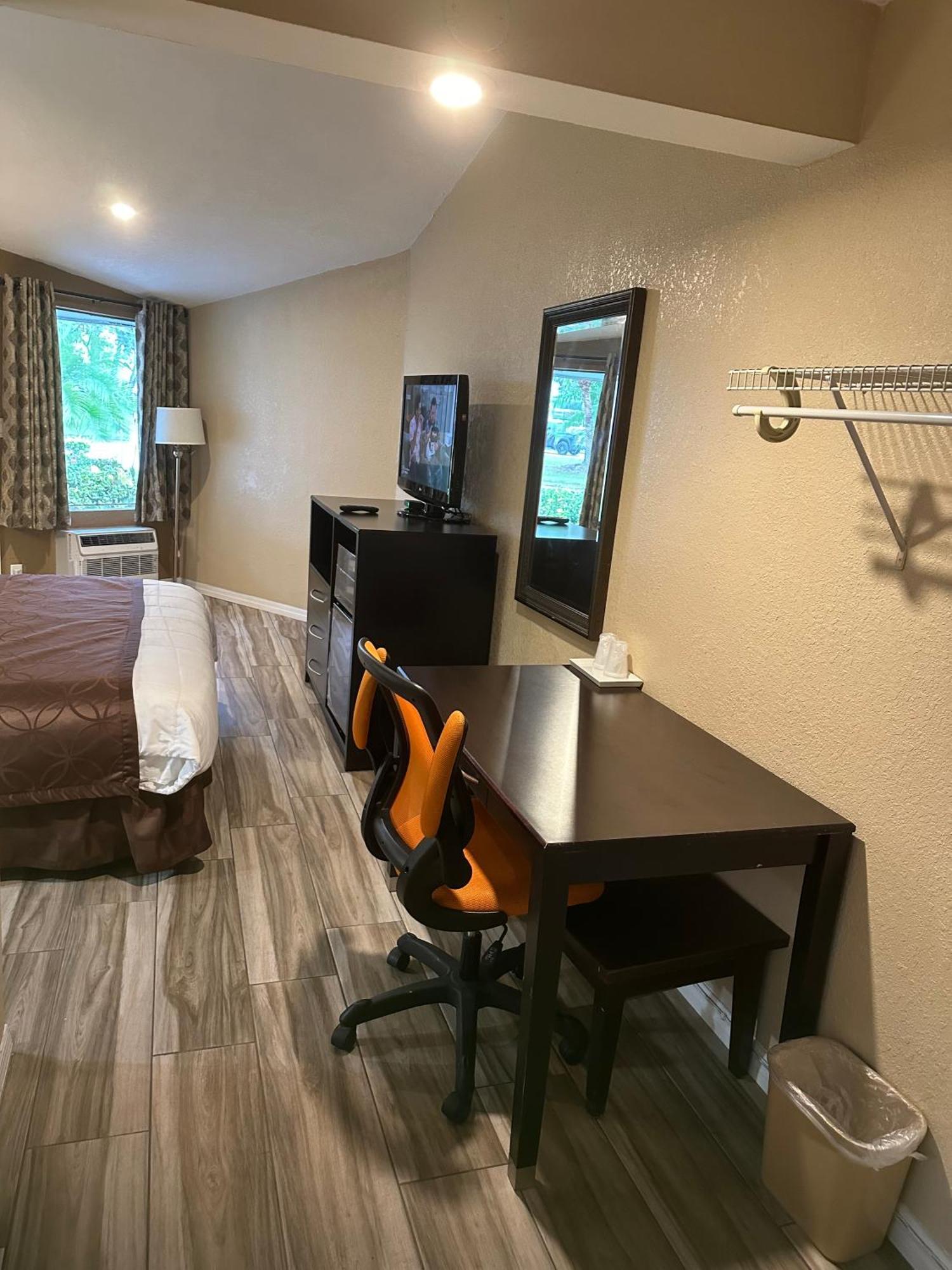 A-1 Budget Motel *